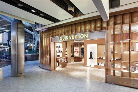 louis vuitton heathrow terminal 3 reviews|louis vuitton heathrow reservations.